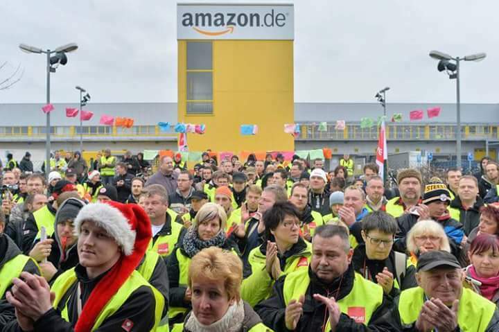 Lavoratori Amazon in sciopero